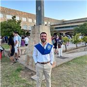 Graduado en bioquímica y embriólogo. Disponible para dar clases a cualquier nivel.